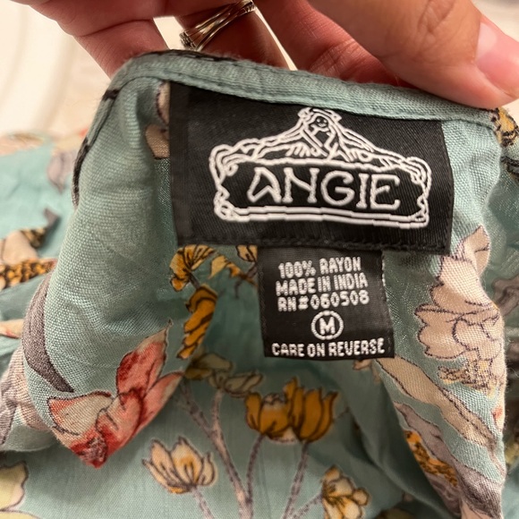 Blue Floral Romper - Picture 4 of 4